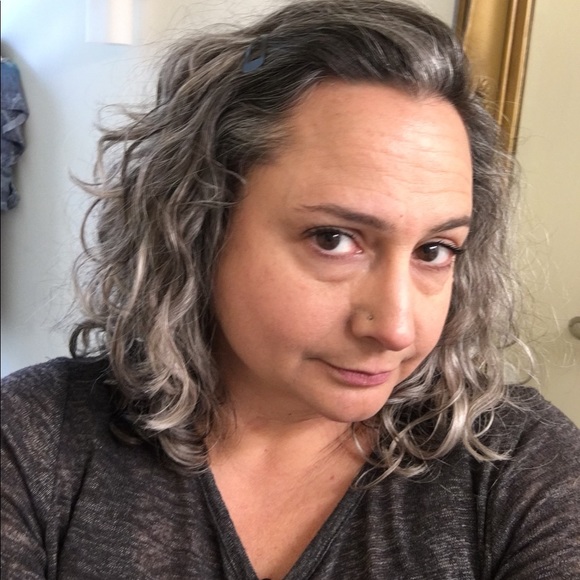 Meet Your Quirky Posher, Jennifer - Picture 8 of 8